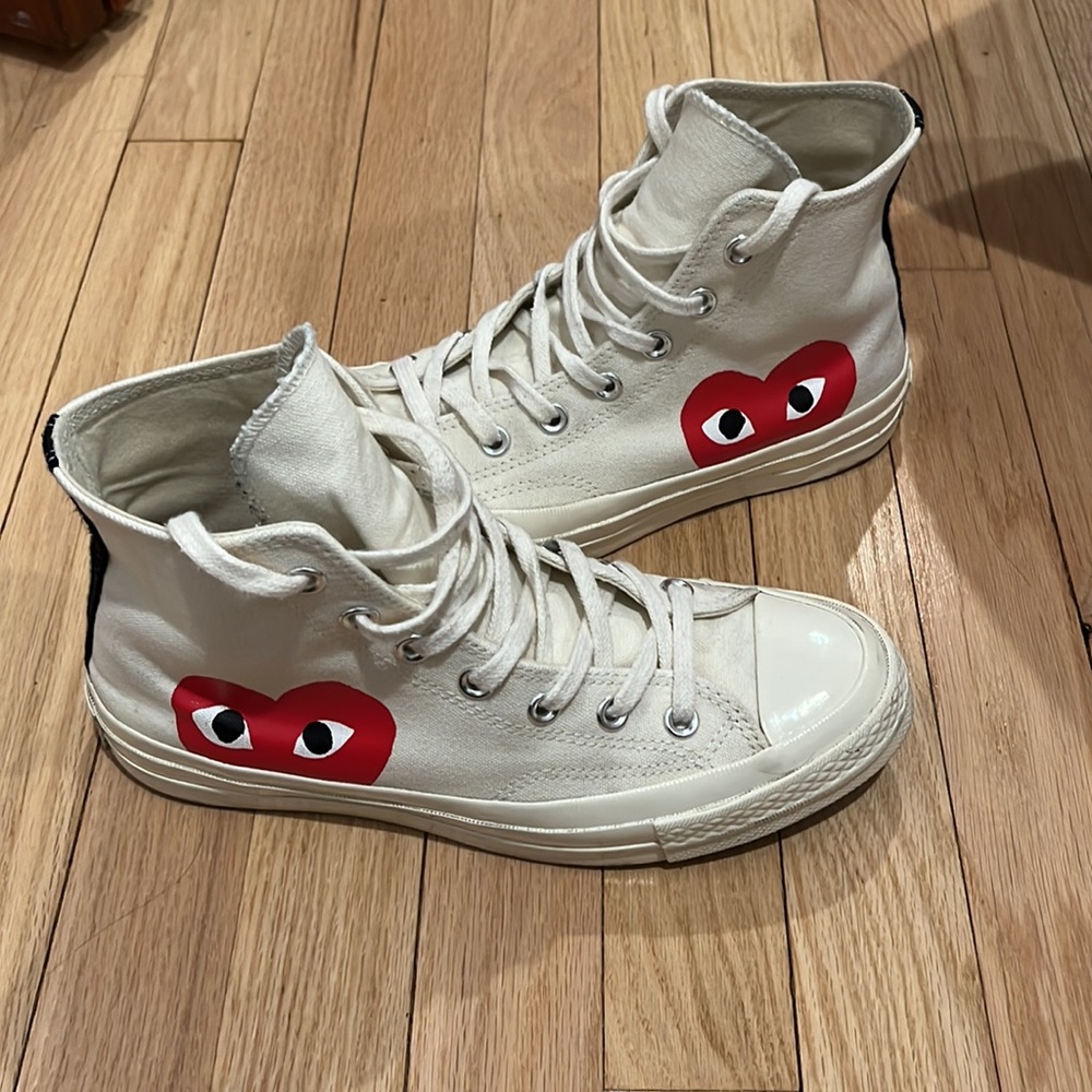 Comme des Garcons White and Red Sneakers